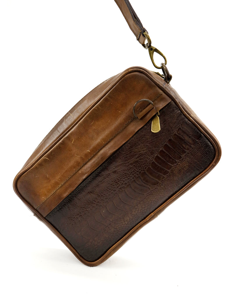 T. LUUM Leather Dopp Kit